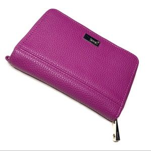 Jewell By Thirty One Fuschia Wallet